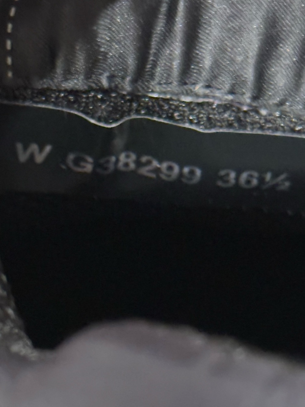 CHANEL Black and White CC Logo Trainer Sneakers - Picture 4 of 8